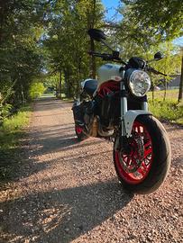 Ducati Monster 821