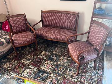 Set divanetto con 2 poltroncine