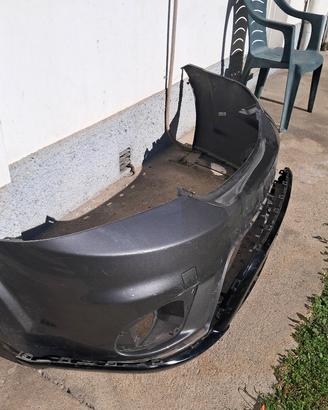 paraurti per macchina fiat  freemont 2012