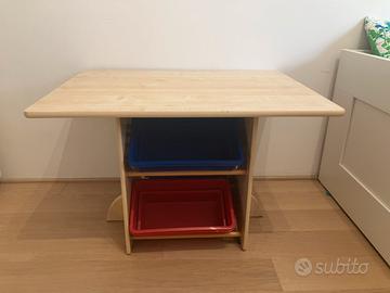 Tavolino KidKraft con contenitori
