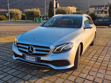 mercedes classe E 220 4matic 