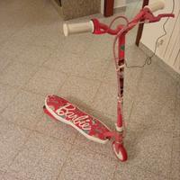 monopattino elettrico Barbie