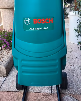 Trituratore Elettrico da Giardino Bosch AXT Rapid
