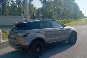 range rover Evoque autocarro 