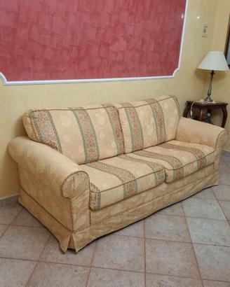 Divano classico lineare