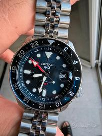 Seiko sport 5 gmt skx batman ssk003k1