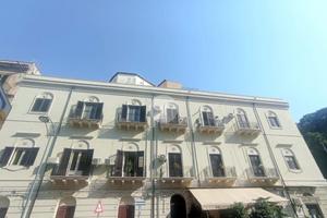 5 LOCALI A PALERMO