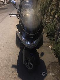 Burgman 400 del 2005