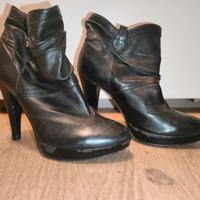 Stivaletti con tacco