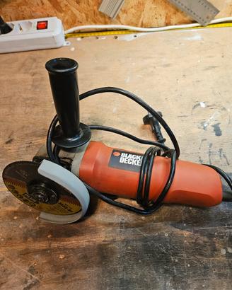 smerigliatrice flessibile black e decker