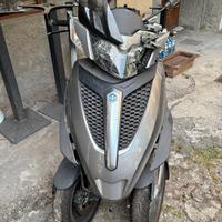 Piaggio mp3 yourban 300