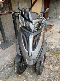 Piaggio mp3 yourban 300