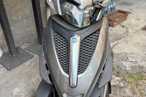 Piaggio mp3 yourban 300