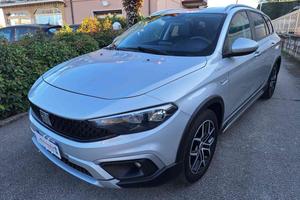 FIAT Tipo 1.6 Mjt S&S SW Cross