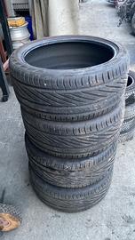 Treno di pneumatici 255/35R19
