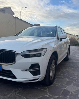Volvo XC 60 XC60 B4 (d) AWD automatico Core N1