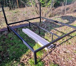 Letto matrimoniale in ferro