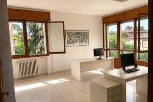 Immobile di 130 m² con 4 locali a Bologna