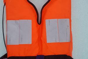 giubbotto salvataggio bimbo