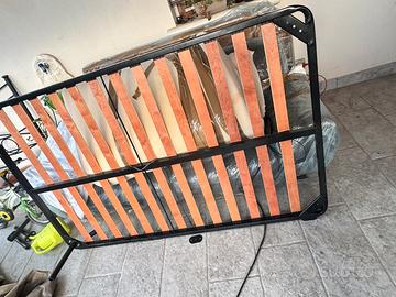 Letto in ferro e rete