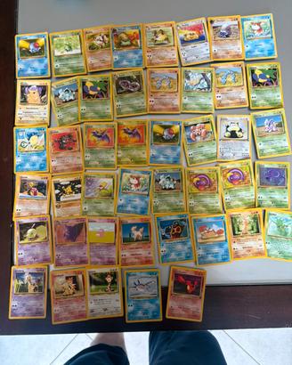 Lotto carte pokemon  set base e altri 250pz circa