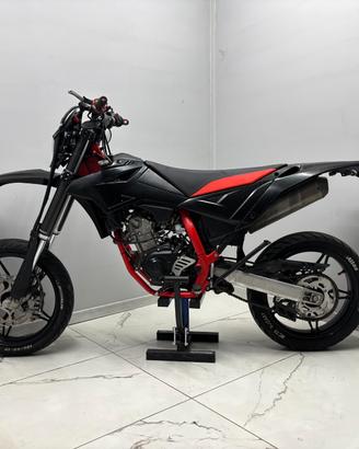 Beta RR Motard 125 Garantita e Finanziabile