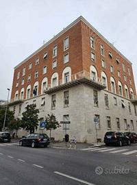 Immobile in asta di 460 m² con più di 5 locali a G