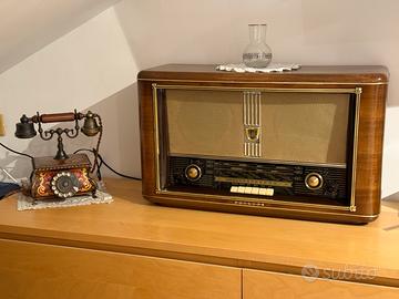 Radio a valvole Philips BI561A