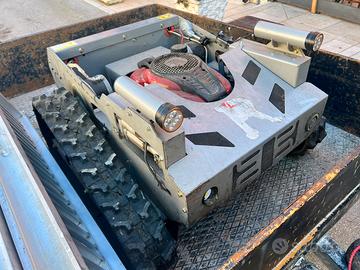 Tagliaerba radiocomandato cingolato