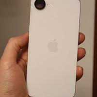 iPhone 16e