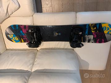Tavola e attacchi snowboard