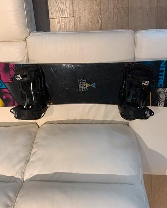 Tavola e attacchi snowboard