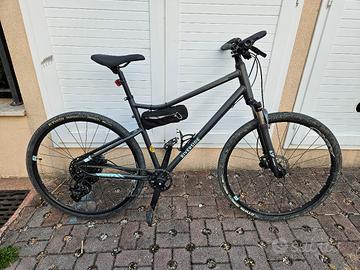 Bici Trekking Riverside 900 