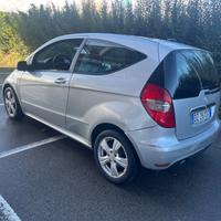 MERCEDES A180 CDI COUPÈ CAMBIO AUTOMATICO