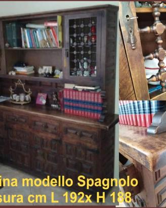 Vetrina modello Spagnolo