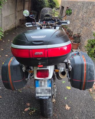 telaio GIVI con borse laterali e bauletto  mani 