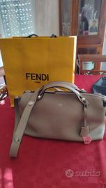 BORSA ORIGINALE FENDI . BAULETTO BY DE WAY LARGE