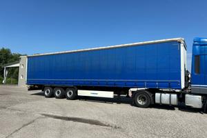 Semirimorchio centinato Krone