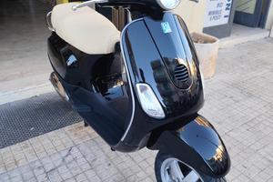Piaggio Vespa 50 LX