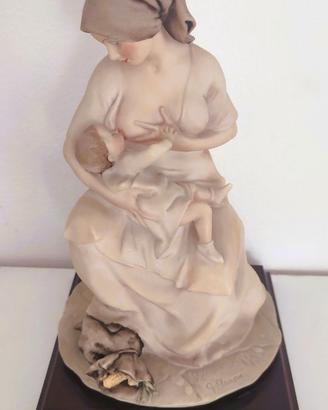 Scultura da collezione G. Armani Capodimonte