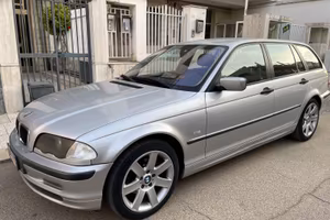 BMW 320 turing