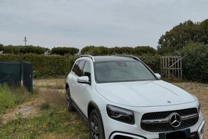 Mercedes glb 220d 4 matic amg premium