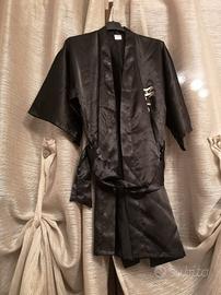 Vestaglia kimono nero ricamo ideogramma