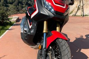 Xadv 750