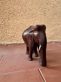 statuetta etnica in legno