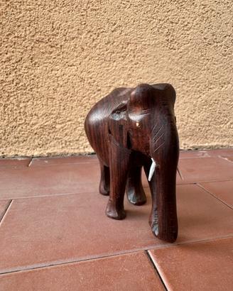 statuetta etnica in legno