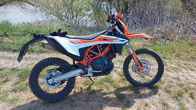 KTM 690R