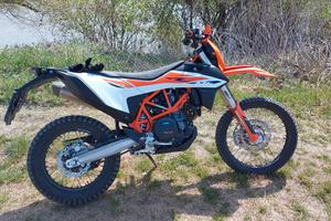KTM 690R