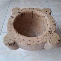 Antico mortaio in marmo