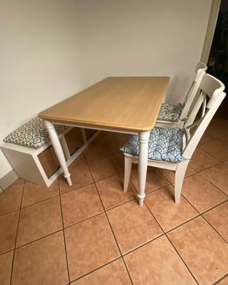 Set tavolo IKEA con panca e 2 sedie